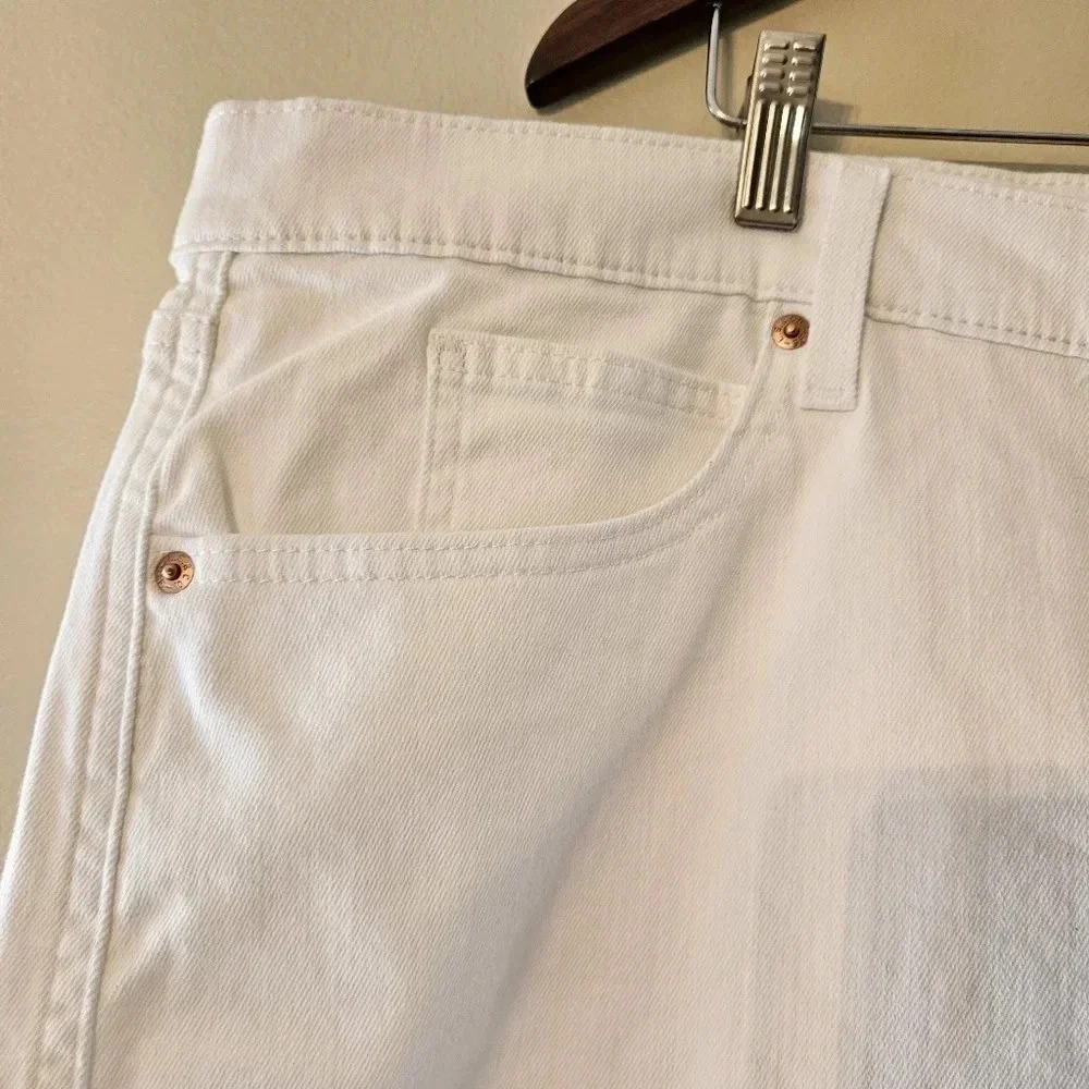 Signature by Levi Strauss & Co. High Rise Plus Size Heritage Denim  Shorts 22W. - Picture 8 of 16
